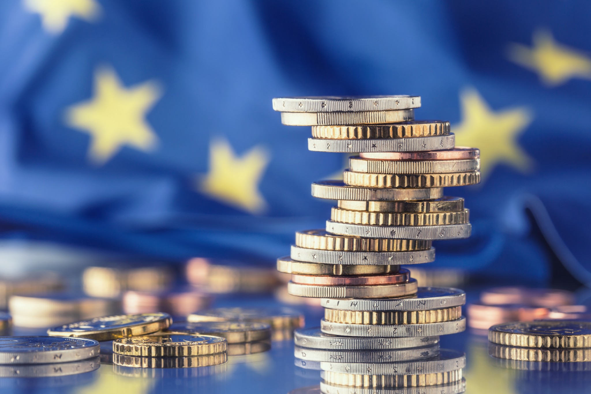 Speciaal verslag 18/2021: Het toezicht van de Commissie op lidstaten die een macro economisch aanpassingsprogramma verlaten: een adequate tool die moet worden gestroomlijnd