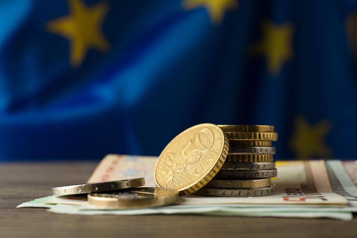 Auditoři EU srovnali fondy na podporu oživení po pandemii COVID-19 a fondy politiky soudržnosti